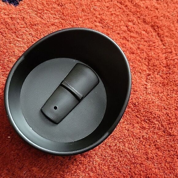 Holiday 2020 collection 16fl oz Starbucks Tumbler - Picture 9 of 11